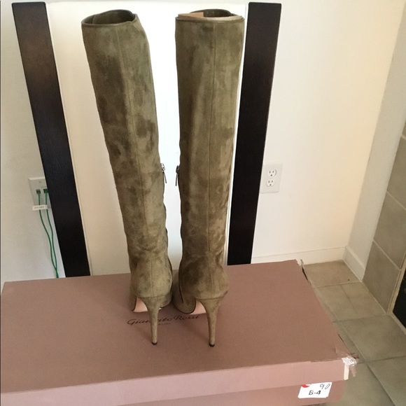 NWT Gianvito Rossi Imperia Suede Knee-High Boots. - Picture 4 of 8
